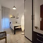 Linda Διαμέρισμα *